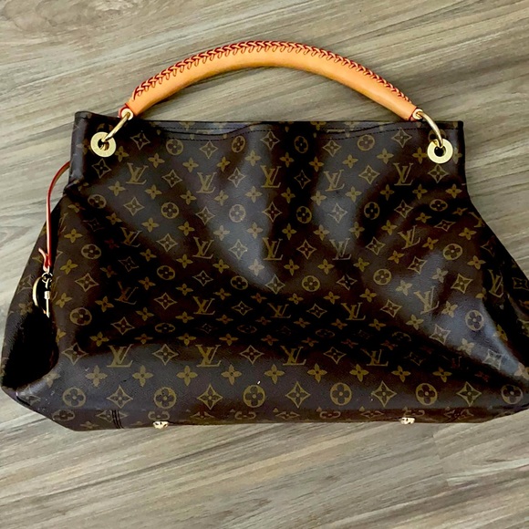 Louis Vuitton Boho bag - Picture 2 of 5